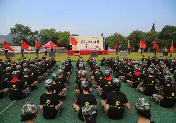 不逼自己一把，就不永遠(yuǎn)不知道自己有多優(yōu)秀