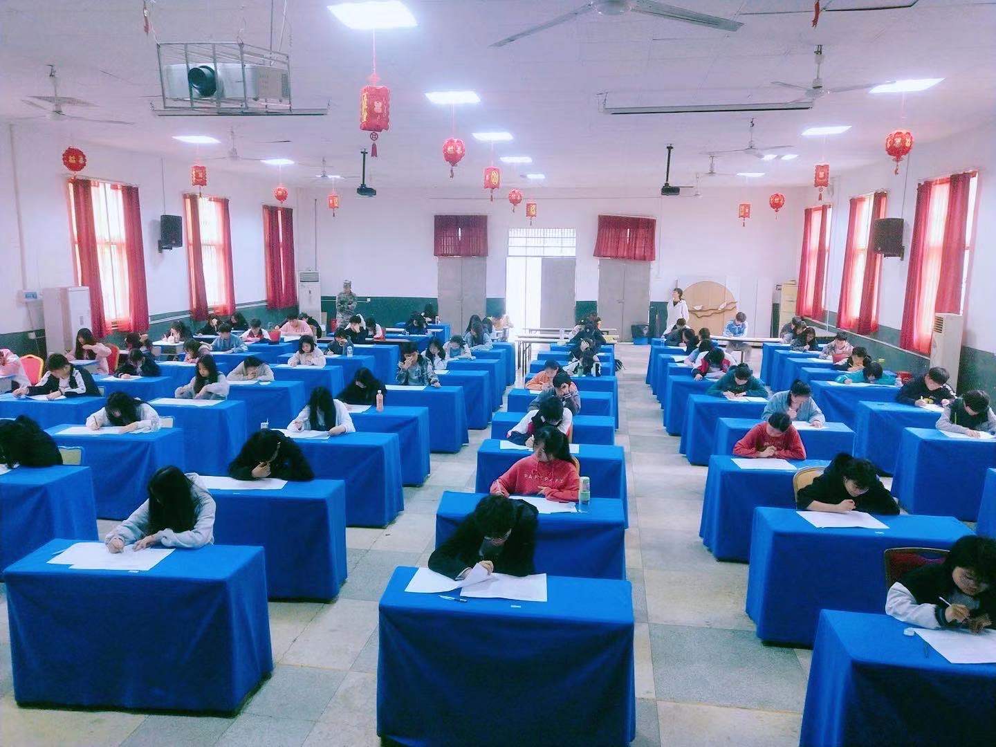 勤奮學(xué)習(xí)，不斷進(jìn)取- 我校2021年上學(xué)期期中考試順利完成